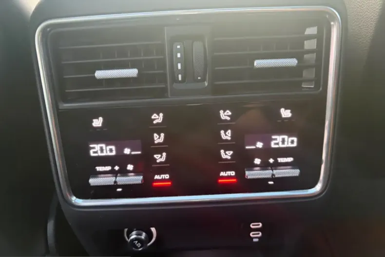 Porsche Cayenne din 2023 cu 64.200 km - oferta POR249091 - foto 21