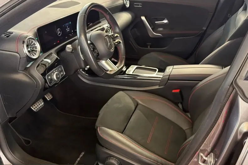 Mercedes-Benz CLA 250 (Clasa CLA) din 2023 cu 49.124 km - oferta MER249093 - foto 9
