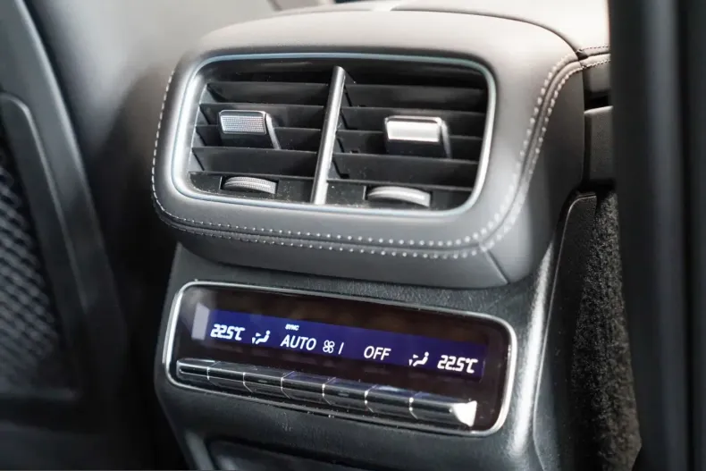 Mercedes-Benz GLE 63 AMG (Clasa GLE) din 2025 cu 11.305 km - oferta MER249100 - foto 14