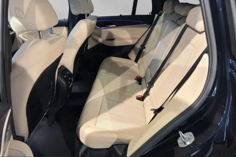 BMW X3 (Seria X) din 2024 cu 14.900 km - oferta BMW249109 - foto 12