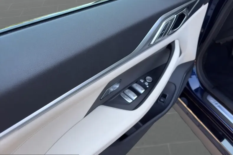 BMW i4 (Seria 4) din 2025 cu 18.900 km - oferta BMW249120 - foto 9