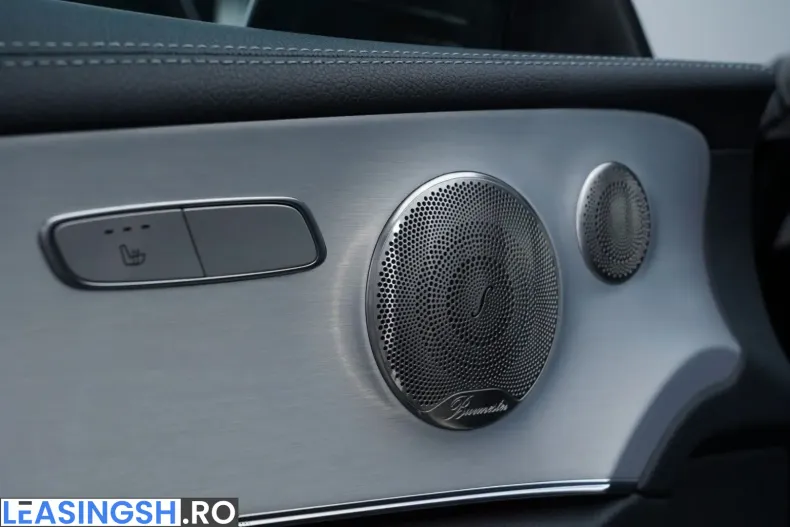 Mercedes-Benz E 300 (Clasa E) din 2022 cu 61.560 km - oferta MER249122 - foto 26