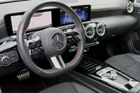 Mercedes-Benz CLA 180 7G-DCT AMG Line din 2024 cu 14.500 km - oferta MER249126 - foto 13