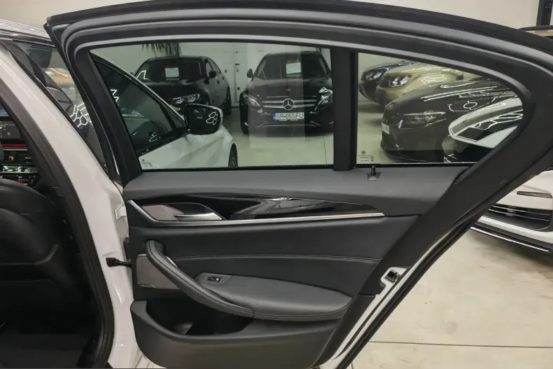BMW 530 G30 din 2021 cu 77.000 km - oferta BMW249128 - foto 19