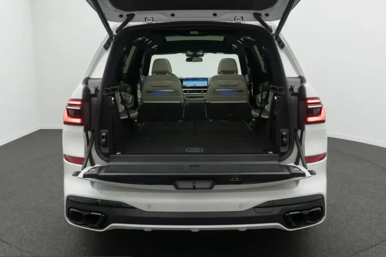 BMW X7 (Seria X) din 2023 cu 57.870 km - oferta BMW249143 - foto 13
