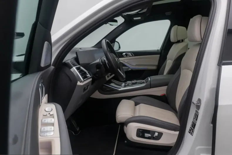 BMW X7 (Seria X) din 2023 cu 57.870 km - oferta BMW249143 - foto 19