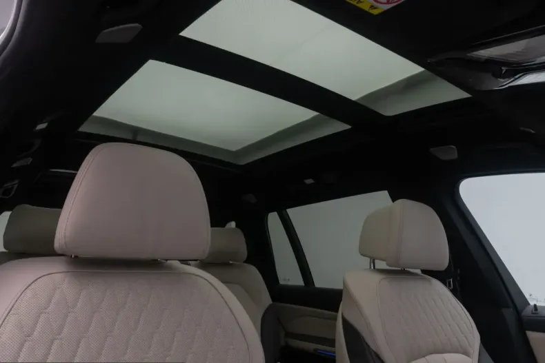 BMW X7 (Seria X) din 2023 cu 57.870 km - oferta BMW249143 - foto 31