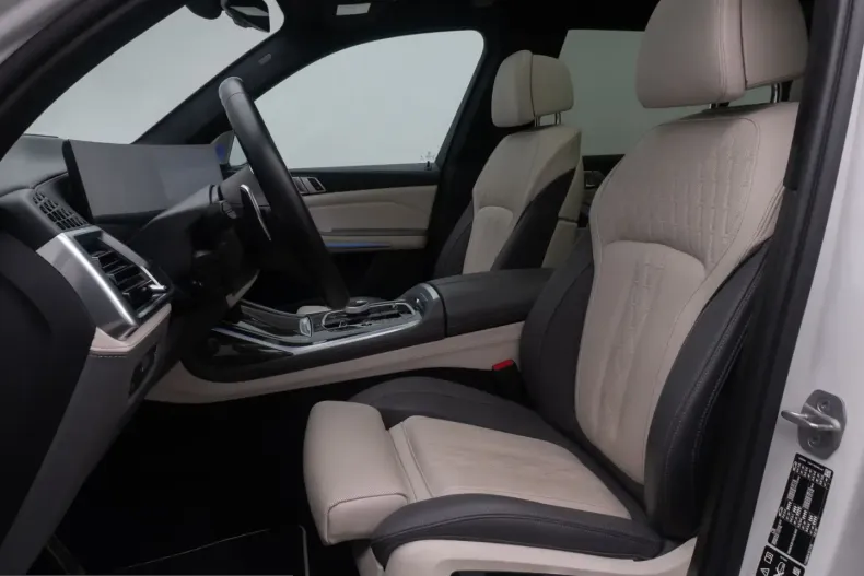 BMW X7 (Seria X) din 2023 cu 57.870 km - oferta BMW249143 - foto 36