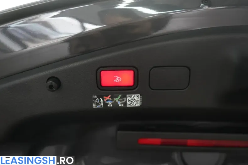Mercedes-Benz CLE 300 (Clasa CLE) din 2025 cu 12.000 km - oferta MER249151 - foto 33