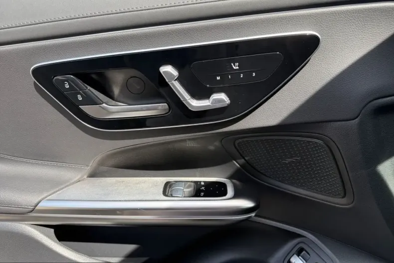 Mercedes-Benz CLE 300 (Clasa CLE) din 2025 cu 12.853 km - oferta MER249155 - foto 12