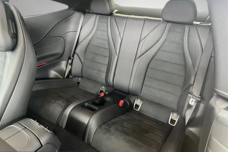 Mercedes-Benz CLE 300 (Clasa CLE) din 2025 cu 13.070 km - oferta MER249156 - foto 16
