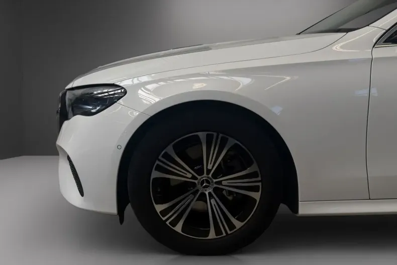 Mercedes-Benz E 220 (Clasa E) din 2025 cu 17.114 km - oferta MER249164 - foto 4