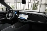 Mercedes-Benz E 200 (Clasa E) din 2025 cu 26.740 km - oferta MER249181 - foto 7