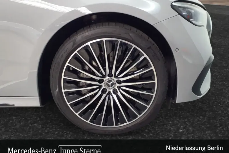 Mercedes-Benz E 400 (Clasa E) din 2025 cu 3.005 km - oferta MER249187 - foto 5