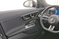 Mercedes-Benz E 400 (Clasa E) din 2025 cu 24.661 km - oferta MER249190 - foto 8