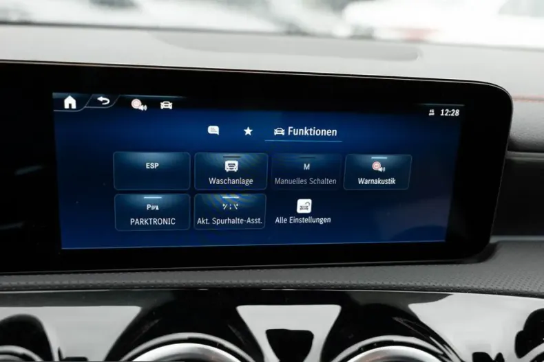 Mercedes-Benz CLA 250 (Clasa CLA) din 2025 cu 8.844 km - oferta MER249196 - foto 11