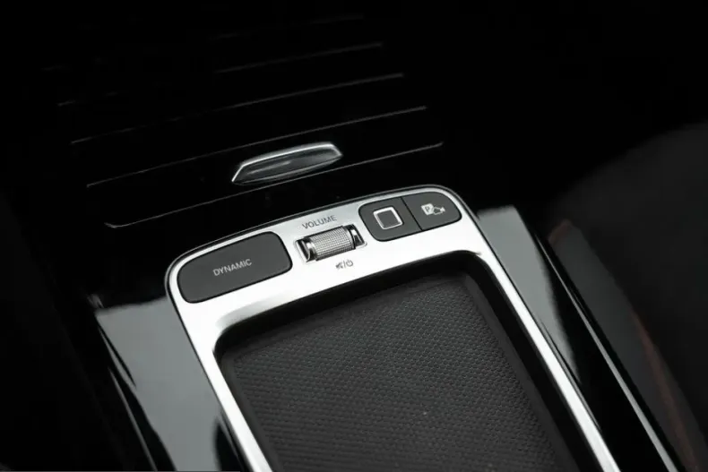 Mercedes-Benz CLA 250 (Clasa CLA) din 2025 cu 8.844 km - oferta MER249196 - foto 14