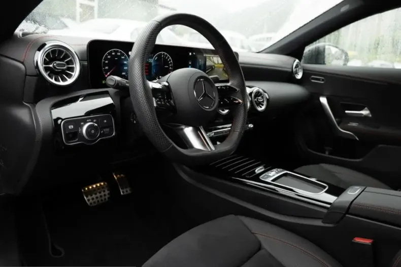 Mercedes-Benz CLA 250 (Clasa CLA) din 2025 cu 8.844 km - oferta MER249196 - foto 19