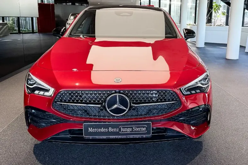Mercedes-Benz CLA 250 (Clasa CLA) din 2025 cu 7.700 km - oferta MER249197 - foto 2