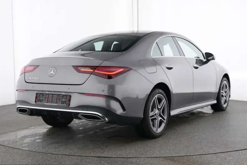 Mercedes-Benz CLA 250 (Clasa CLA) din 2025 cu 13.260 km - oferta MER249198 - foto 3