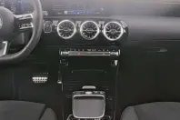 Mercedes-Benz CLA 250 (Clasa CLA) din 2025 cu 13.260 km - oferta MER249198 - foto 5