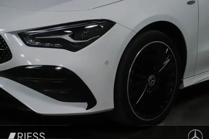 Mercedes-Benz CLA 250 (Clasa CLA) din 2025 cu 30.632 km - oferta MER249201 - foto 3