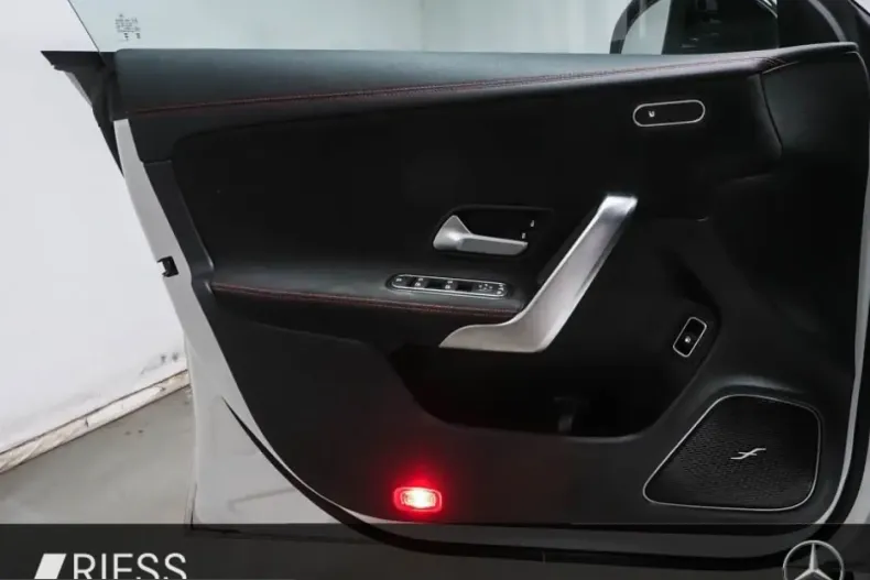 Mercedes-Benz CLA 250 (Clasa CLA) din 2025 cu 30.632 km - oferta MER249201 - foto 9