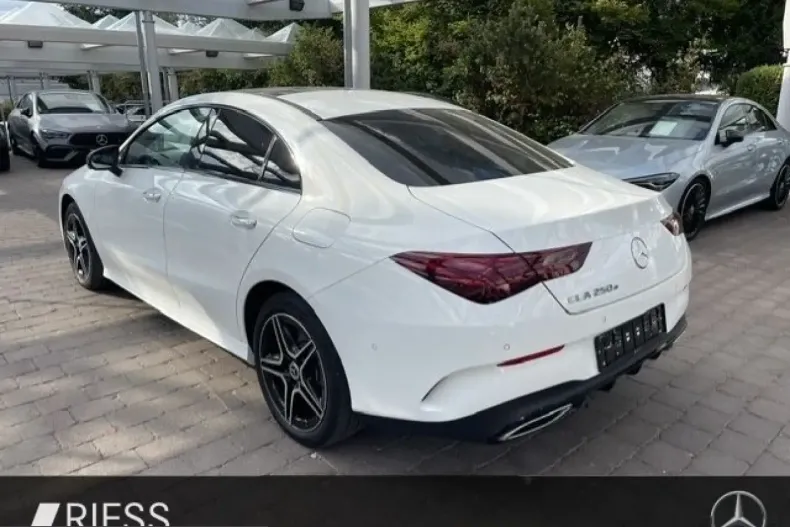 Mercedes-Benz CLA 250 (Clasa CLA) din 2025 cu 19.567 km - oferta MER249202 - foto 4