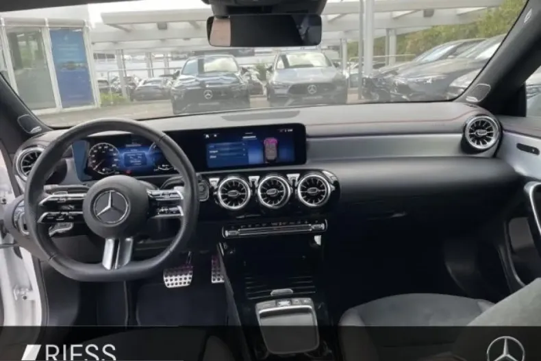 Mercedes-Benz CLA 250 (Clasa CLA) din 2025 cu 19.567 km - oferta MER249202 - foto 6