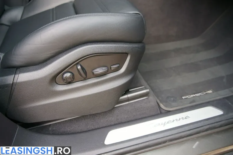 Porsche Cayenne din 2025 cu 13.599 km - oferta POR249205 - foto 12