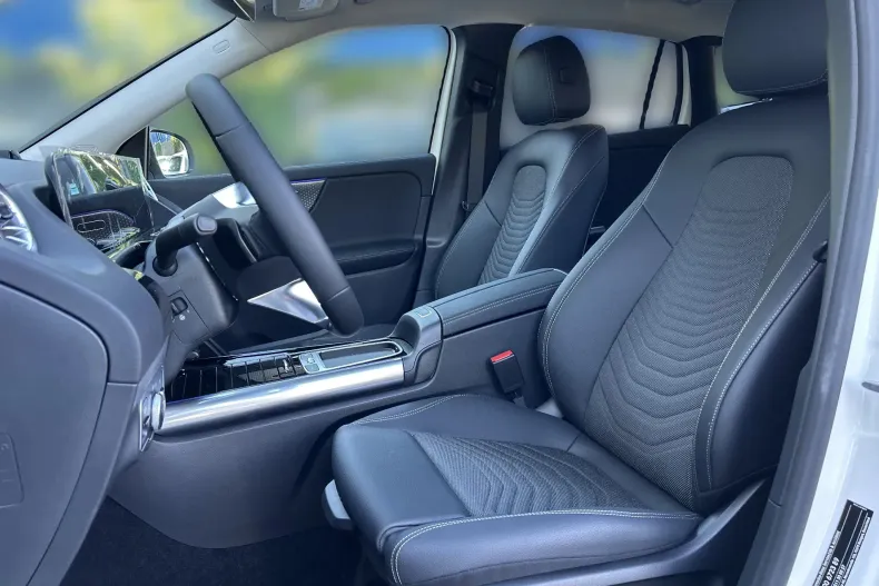 Mercedes-Benz GLA din 2026 cu 3.000 km - oferta MER249214 - foto 13