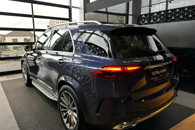 Mercedes-Benz GLE 400 (Clasa GLE) din 2025 cu 15 km - oferta MER249224 - foto 5