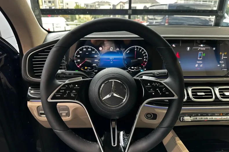 Mercedes-Benz GLE 400 (Clasa GLE) din 2025 cu 15 km - oferta MER249224 - foto 13