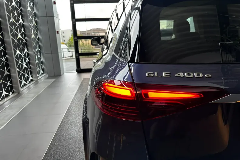 Mercedes-Benz GLE 400 (Clasa GLE) din 2025 cu 15 km - oferta MER249224 - foto 23