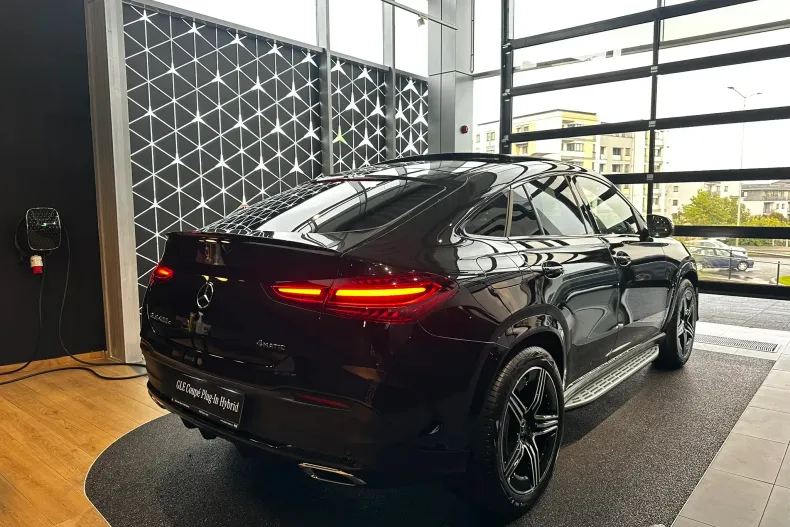 Mercedes-Benz GLE 400 (Clasa GLE) din 2025 cu 4.500 km - oferta MER249225 - foto 4