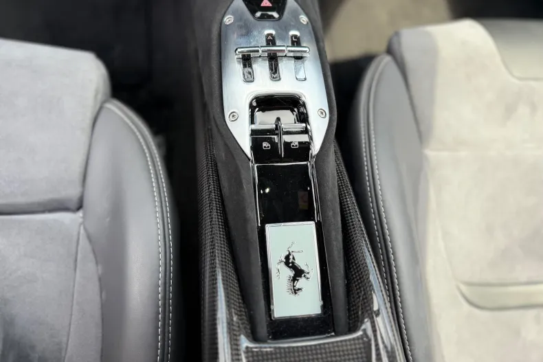 Ferrari SF90 Stradale din 2021 cu 21.276 km - oferta FER249234 - foto 5