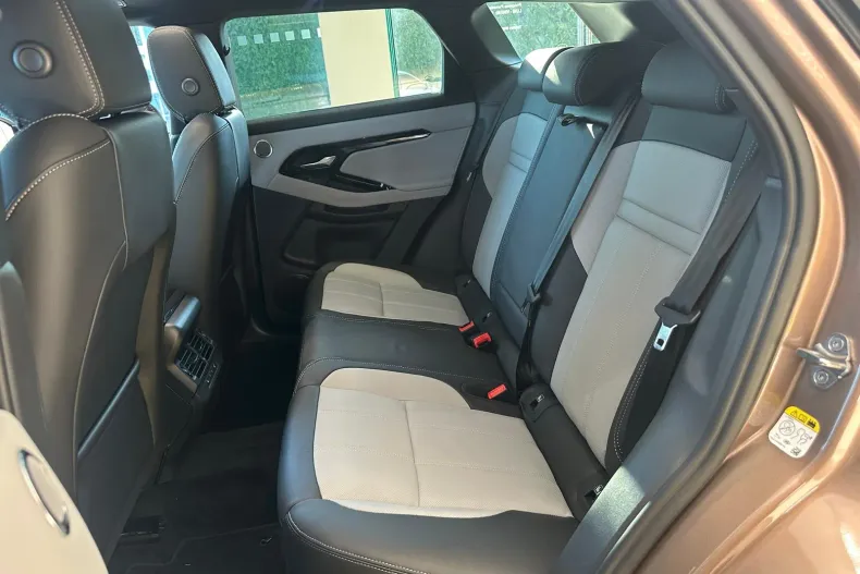 Land Rover Range Rover Evoque din 2026 cu 1 km - oferta LAN249240 - foto 6