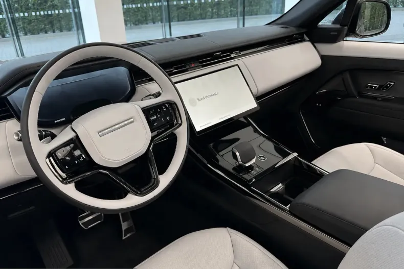 Land Rover Range Rover Sport din 2026 cu 1 km - oferta LAN249241 - foto 3