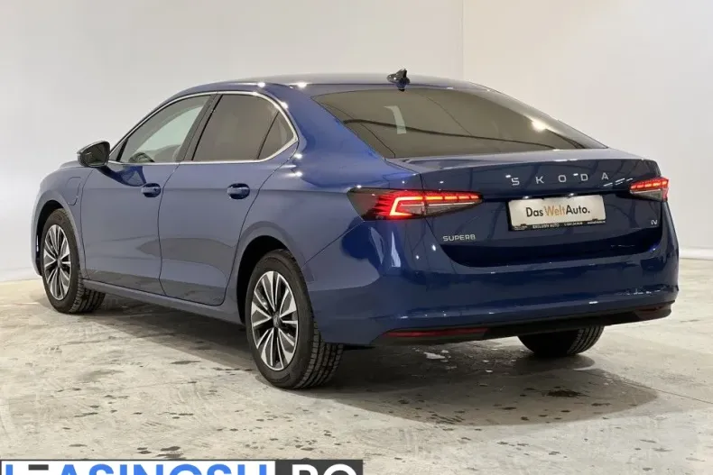 Skoda Superb din 2025 cu 4.691 km - oferta SKO249246 - foto 3