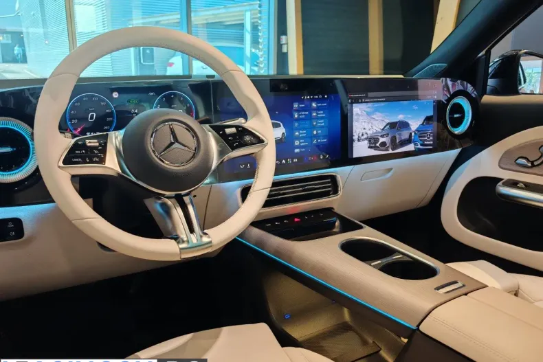 Mercedes-Benz GLB 200 (Clasa GLB) din 2026 cu 1 km - oferta MER249259 - foto 6