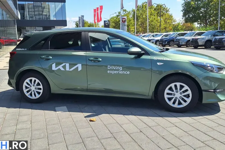 Kia Ceed din 2025 cu 2.890 km - oferta KIA249267 - foto 4