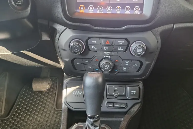 Jeep Renegade din 2021 cu 35.210 km - oferta JEE249270 - foto 10