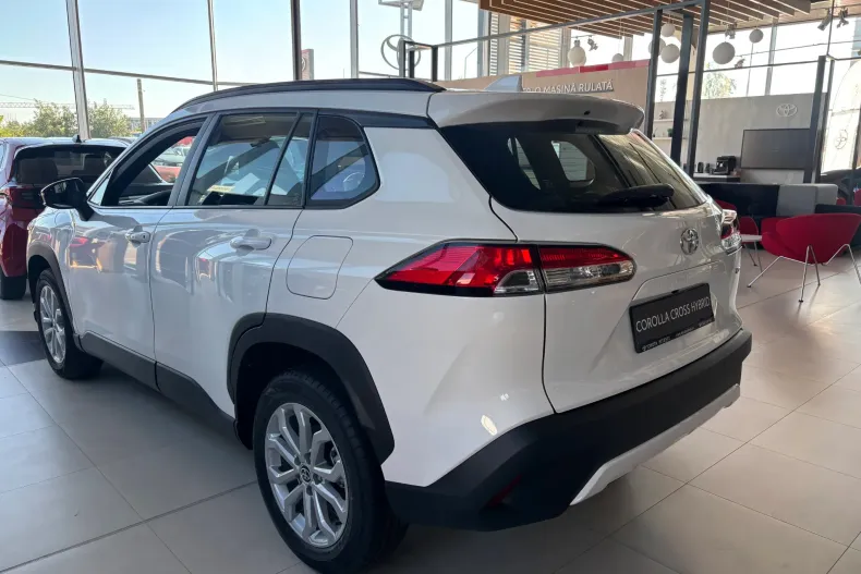 Toyota Corolla Cross din 2026 cu 5 km - oferta TOY249280 - foto 4