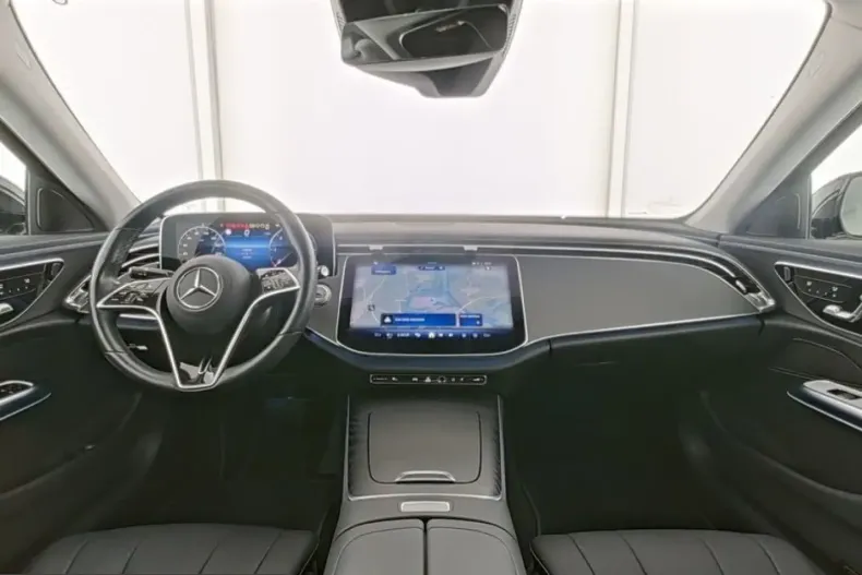 Mercedes-Benz E 220 (Clasa E) din 2025 cu 43.142 km - oferta MER249289 - foto 5