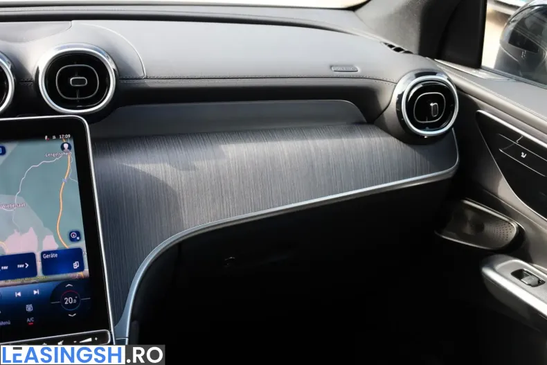 Mercedes-Benz GLC 300 (Clasa GLC) din 2024 cu 37.957 km - oferta MER249297 - foto 33