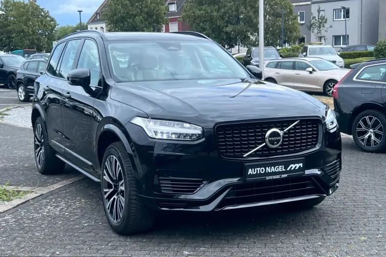 Volvo XC90 din 2024 cu 26.355 km - oferta VOL249299 - foto 3