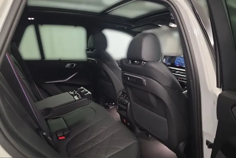 BMW X5 (Seria X) din 2025 cu 15.199 km - oferta BMW249303 - foto 11