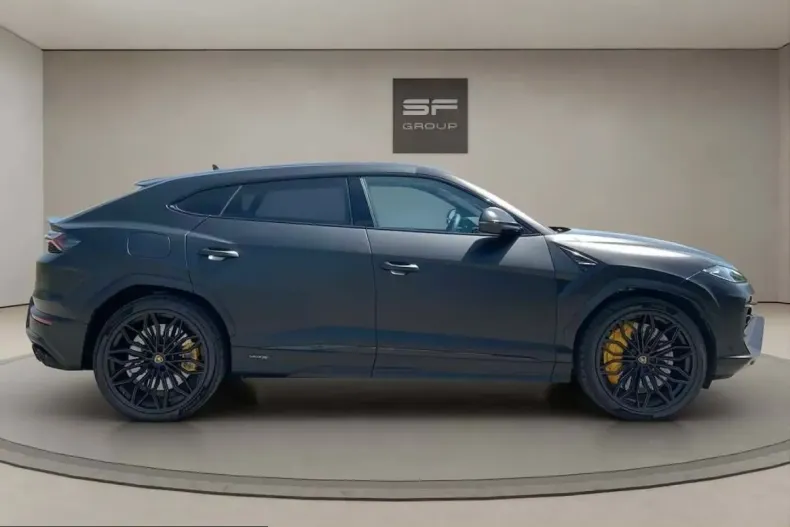 Lamborghini Urus din 2025 cu 9.500 km - oferta LAM249316 - foto 7