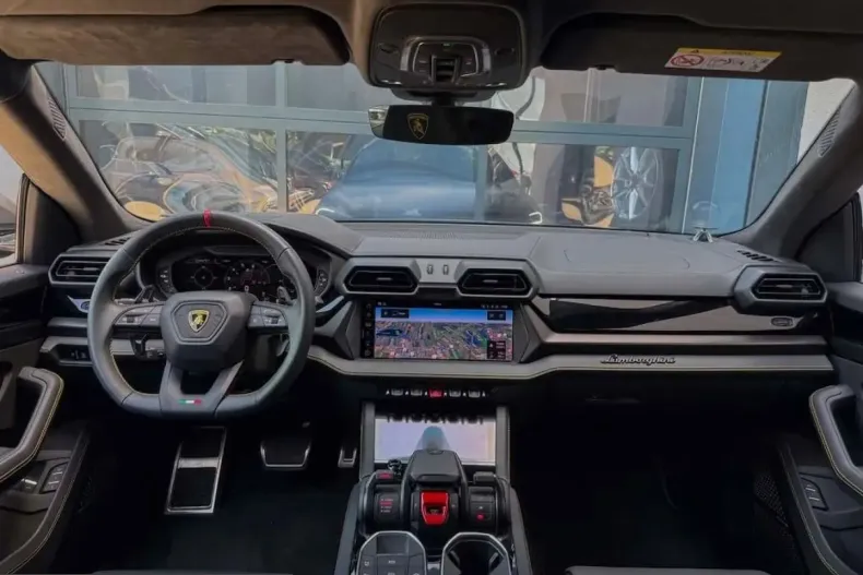 Lamborghini Urus din 2025 cu 9.500 km - oferta LAM249316 - foto 10