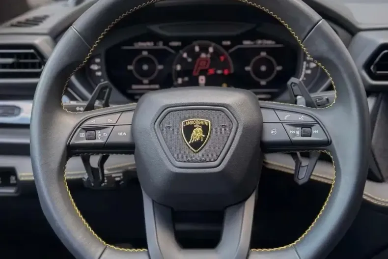 Lamborghini Urus din 2025 cu 9.500 km - oferta LAM249316 - foto 12